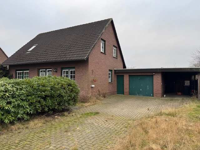 Einfamilienhaus in Bockhorn Ortsteil Bockhornerfeld Ländlch gelegen zu Verkaufen