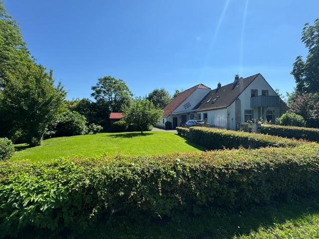 Charmanter Resthof inklusive Baugrundstück in Deichnähe – Wohnen mit ländlichem Flair zu verkaufen.